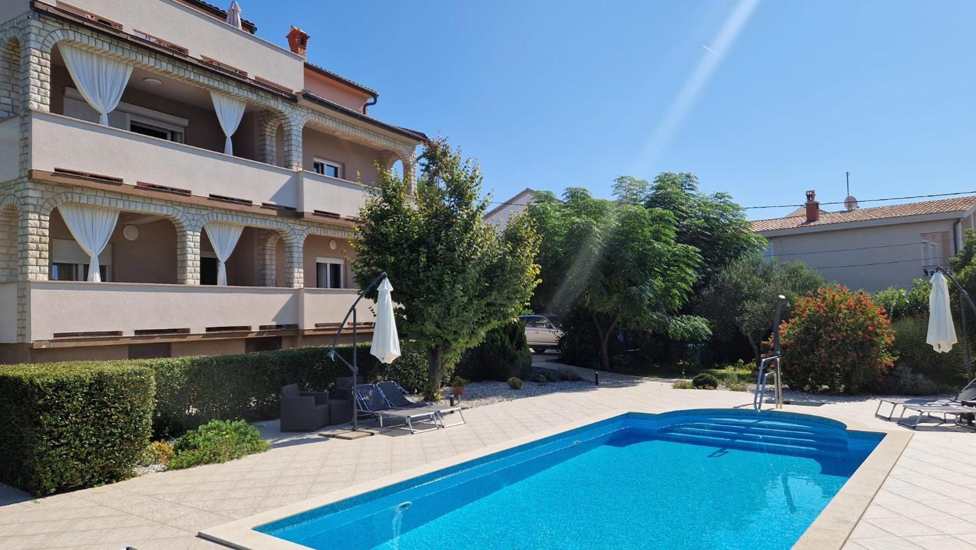 Apartments Renata Банёл Экстерьер фото
