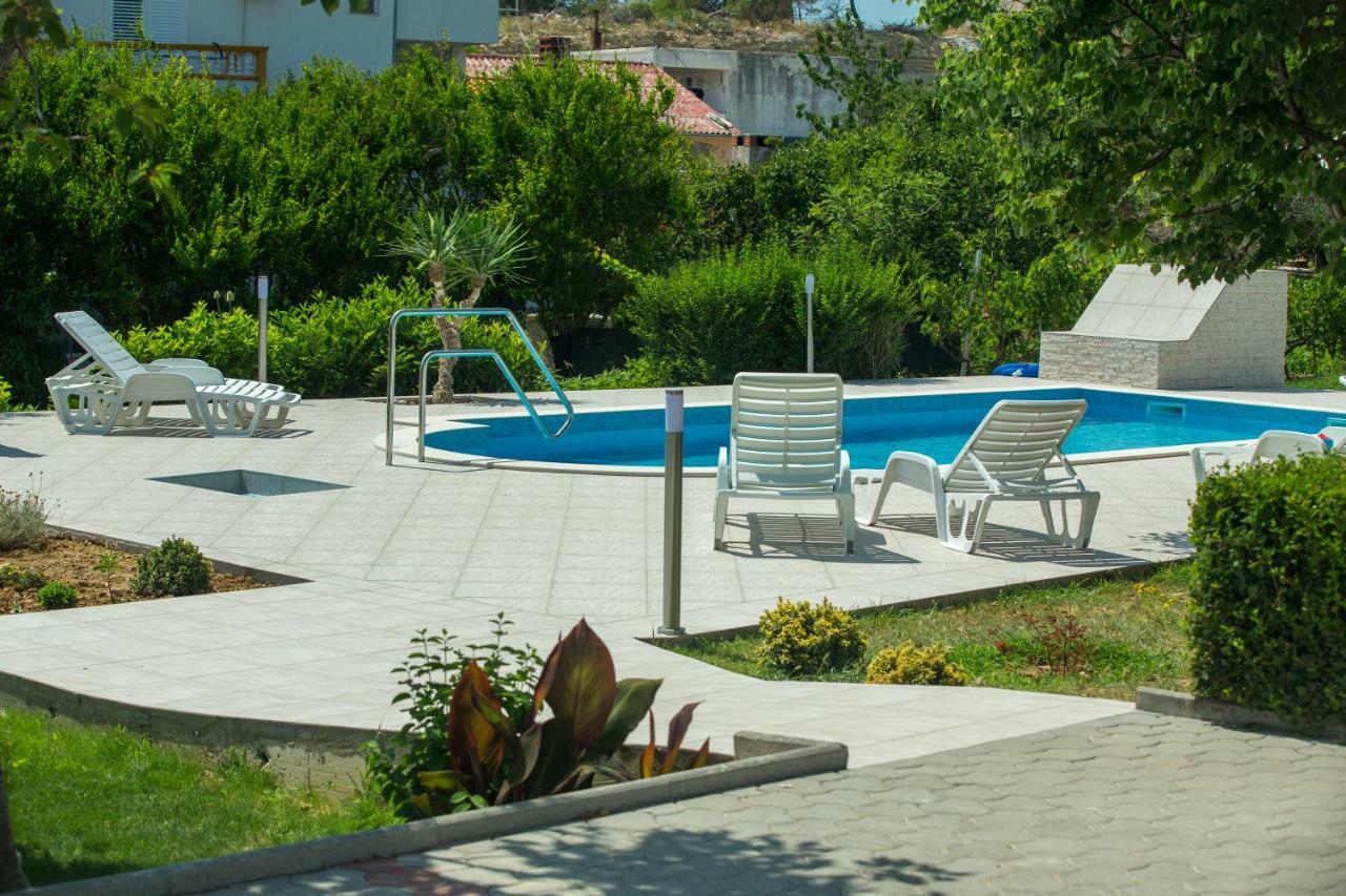 Apartments Renata Банёл Экстерьер фото