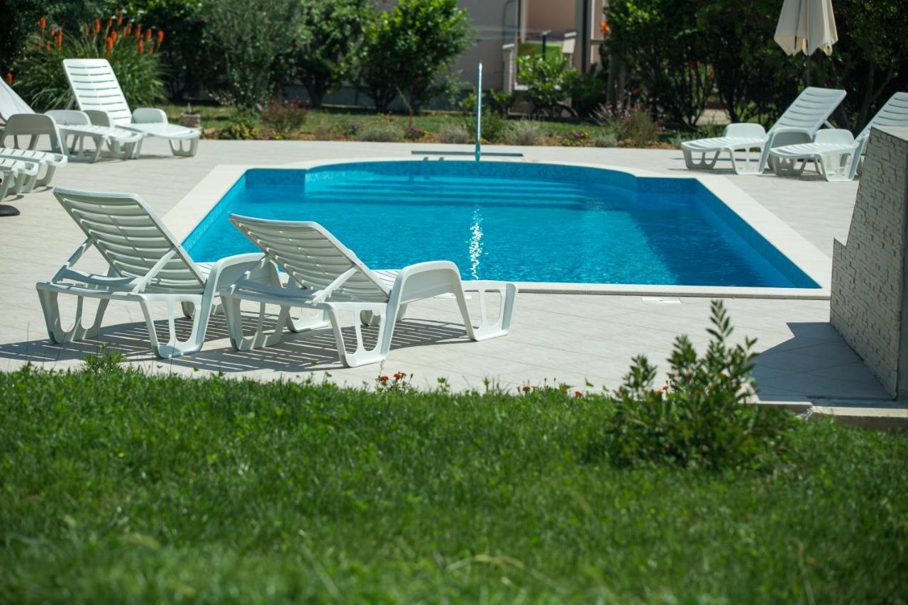 Apartments Renata Банёл Экстерьер фото